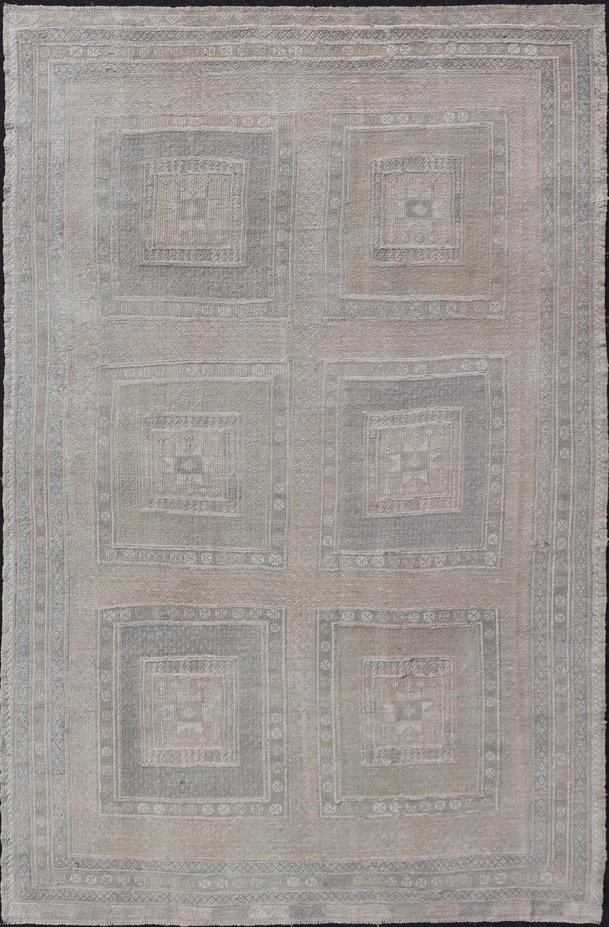 Measures: 6'1 x 9'11 Vintage Turkish Embroidered Rug with Geometric Box Design in Earthy Tones. Keivan Woven Arts / rug EN - 14464, country of origin / type: Turkey / Kilim, circa 1950 This geometric Kilim from Turkey bears a repeating large box de... - Keivan Woven ArtsEN - 14464 - 21817Rug
