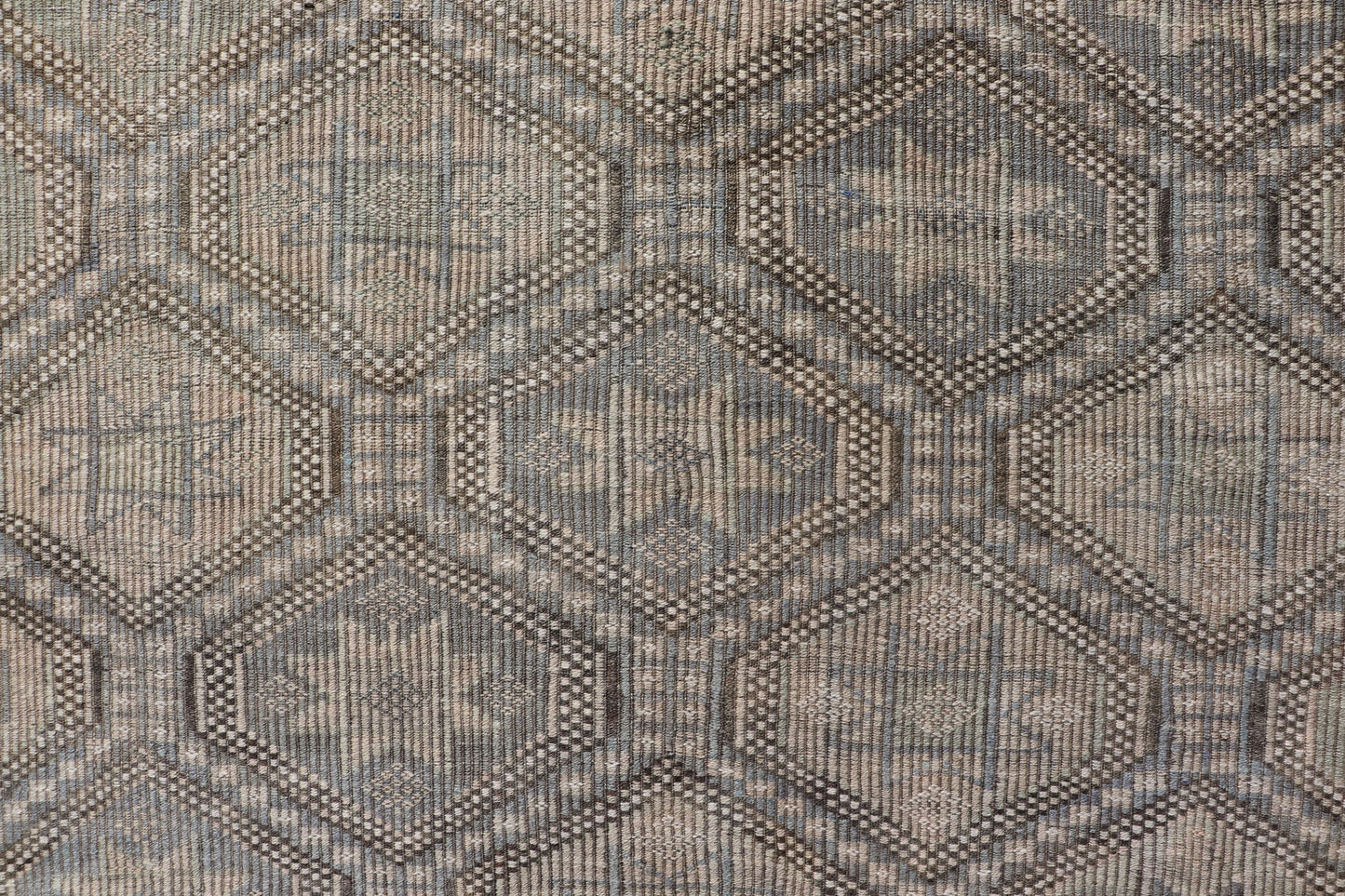 Measures: 6'0 x 9'10 Vintage Turkish Embroidered Flat - Weave Rug with Geometric Diamond Design. Keivan Woven Arts - Geometric design vintage Kilim rug from Turkey rug EN - 14480, country of origin / type: Turkey / Kilim, circa 1950. Featuring a ... - Keivan Woven ArtsEN - 14480 - 22770Rug
