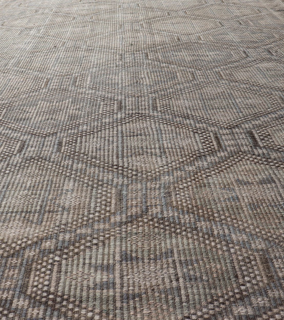 Measures: 6'0 x 9'10 Vintage Turkish Embroidered Flat - Weave Rug with Geometric Diamond Design. Keivan Woven Arts - Geometric design vintage Kilim rug from Turkey rug EN - 14480, country of origin / type: Turkey / Kilim, circa 1950. Featuring a ... - Keivan Woven ArtsEN - 14480 - 22770Rug