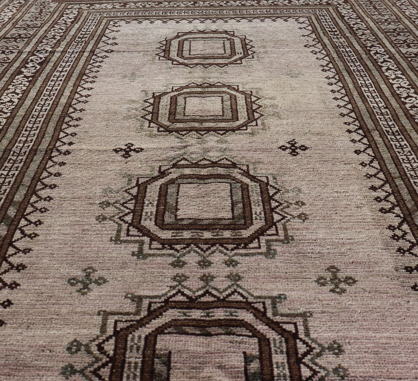 Measures: 4'2 x 6'9 Antique Baluch Tribal Rug with All - Over Geometric Diamond Medallion Design. Keivan Woven Arts, rug EN - 14681; country of origin / type: Iran / Baluch, circa 1930s. This Antique Baluch rug has been hand - knotted and features... - Keivan Woven ArtsEN - 14681 - 21829