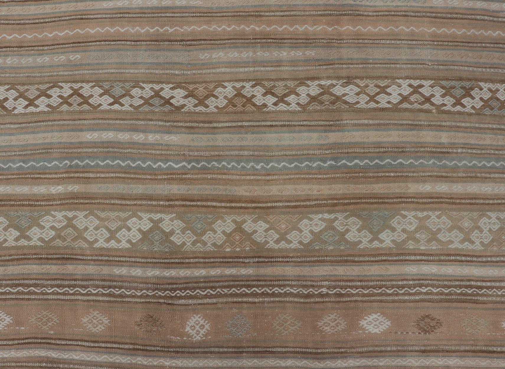 Vintage Turkish Flat - Weave Striped Kilim in Taupe, Cream, and Light Brown. Keivan Woven Arts / rug EN - 14683, country of origin / type: Turkey / Kilim, circa 1950. Measures: 5'0 x 9'4 This vintage flat - woven Kilim runner features a minimalist des... - Keivan Woven ArtsEN - 14683 - 23977Rug