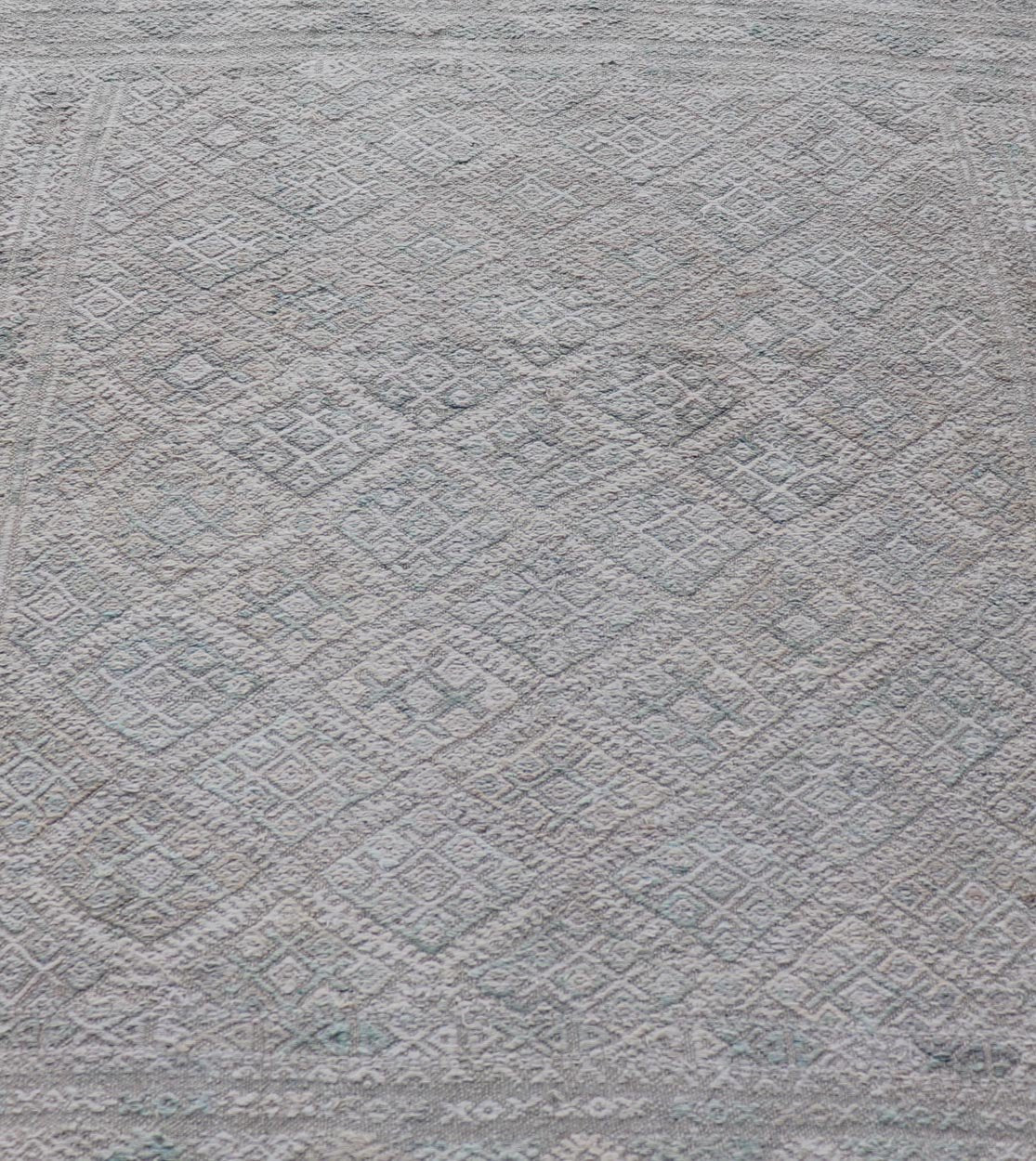 Measures: 4'8 x 6'3 Vintage Turkish Embroidered Kilim in Tribal Diamonds in Neutral Tones. Country of origin: Turkey; type: Kilim; design: Tribal Motif, sub - geometric; Keivan Woven Arts: rug EN - 14818. This vintage flat weave Kilim was hand wove... - Keivan Woven ArtsEN - 14818 - 21859Rug