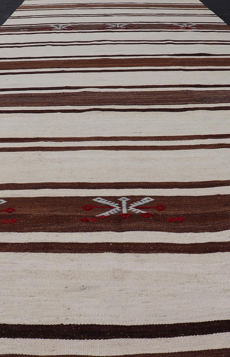 Turkish vintage flat - weave in shades of brown and ivory with stripe design with Minimalist design and stripes. Keivan Woven Arts / rug EN - 14900, country of origin / type: Turkey / Kilim, circa 1950 Measures: 4'10 x 13'7 This vintage striped desi... - Keivan Woven ArtsEN - 14900 - 23989Rug