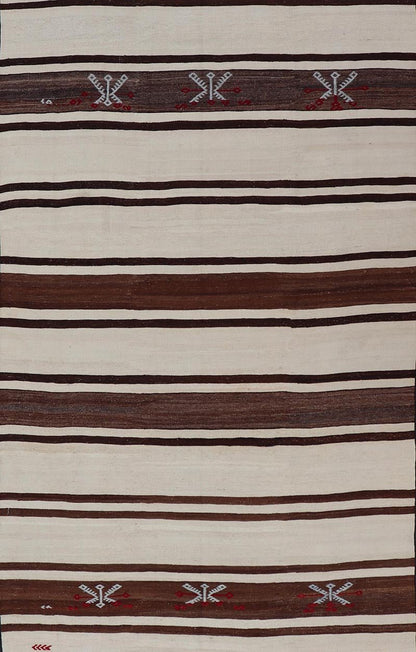 Turkish vintage flat - weave in shades of brown and ivory with stripe design with Minimalist design and stripes. Keivan Woven Arts / rug EN - 14900, country of origin / type: Turkey / Kilim, circa 1950 Measures: 4'10 x 13'7 This vintage striped desi... - Keivan Woven ArtsEN - 14900 - 23989Rug