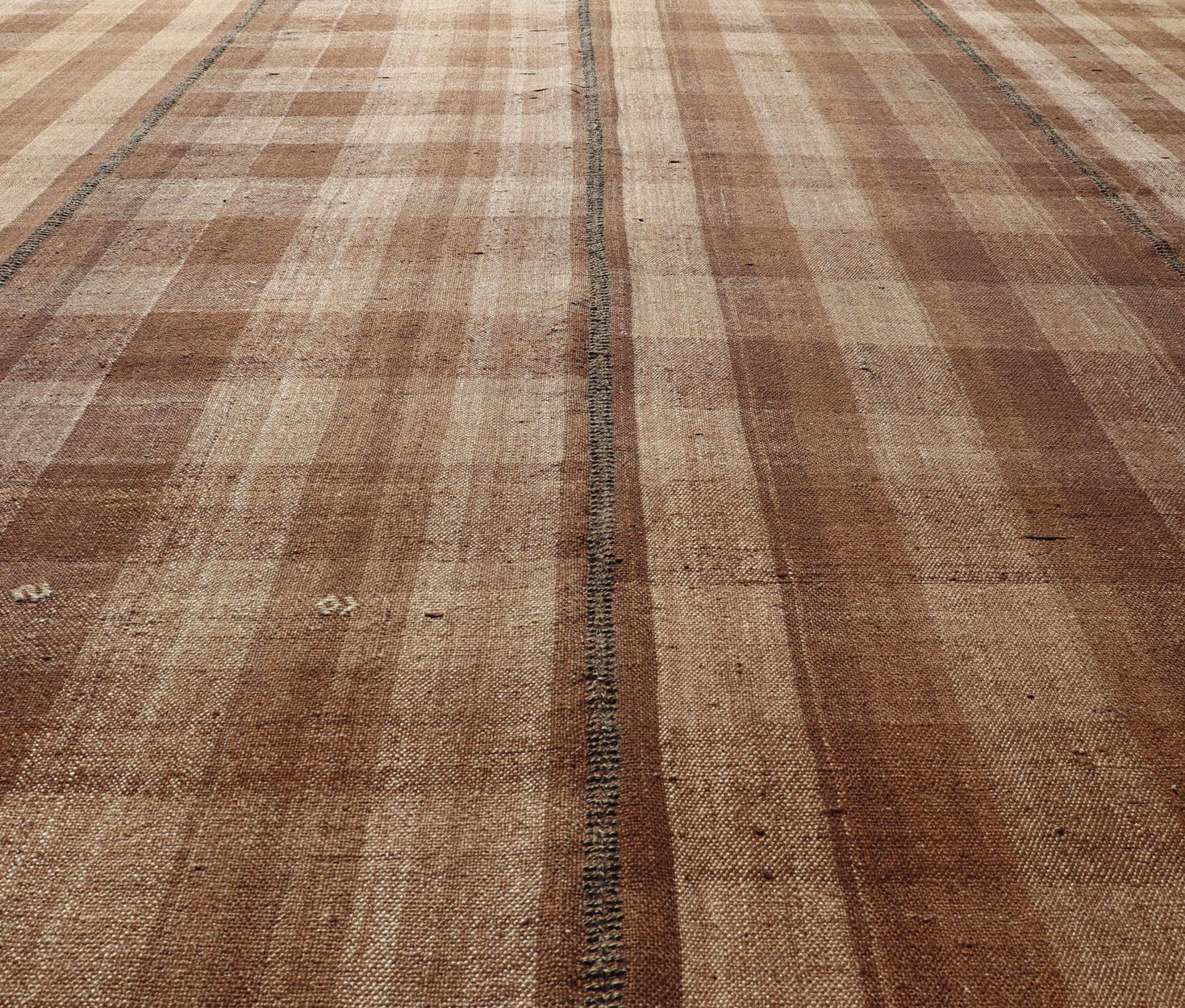 Measures: 9'1 x 12'0 Turkish Vintage Plaid Design Flat - Weave Rug in Brown, Cognac, Ivory, And Tan. Turkish Vintage Plaid Design Flat - Weave Rug Keivan Woven Arts. Keivan Woven Arts / rug EN - 14944, country of origin / type: Turkey / Kilim, circa ... - Keivan Woven ArtsEN - 14944 - 22980Rug