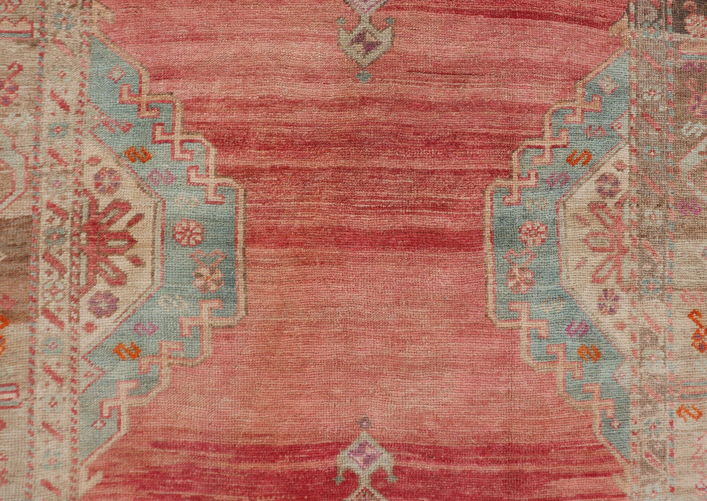 Measures: 5'4 x 11'6 Turkish Vintage Oushak Gallery with Tribal Medallions in Coral, Lt. Green & Tan. Country of origin: Turkey; Type: Oushak; Design: Tribal, Tribal Medallion; Keivan Woven Arts: rug EN - 15116. This vintage Turkish Oushak fe... - Keivan Woven ArtsEN - 15116 - 22848Rug