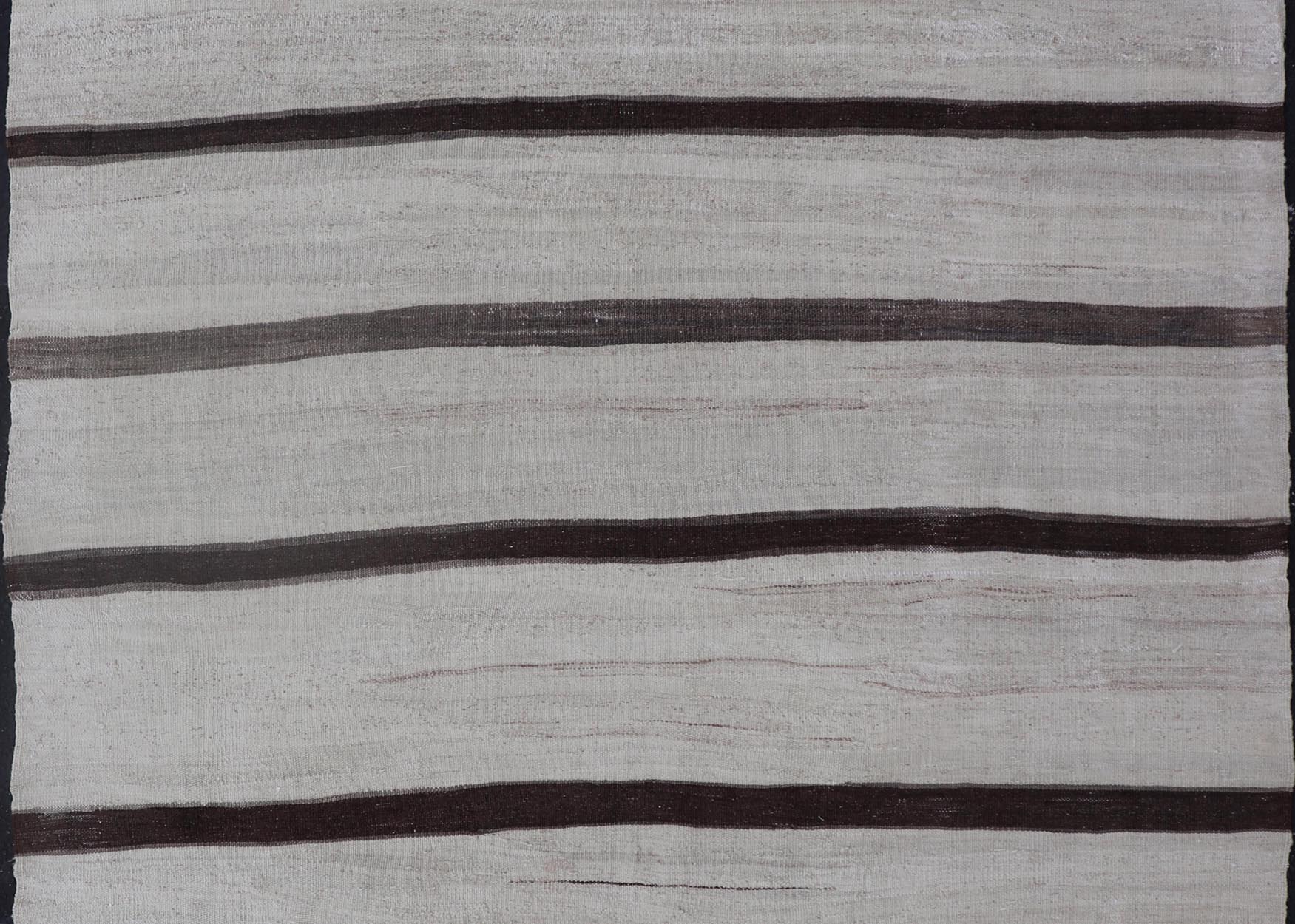 Vintage Flat Weave Turkish Kilim with Stripes in Ivory and Brown. Keivan Woven Arts / rug EN - 15165, country of origin / type: Turkey / Kilim, circa Mid - 20th Century. Measures: 4'6 x 4'10 This vintage flat - woven Kilim features a minimalist design... - Keivan Woven ArtsEN - 15165 - 23797Rug