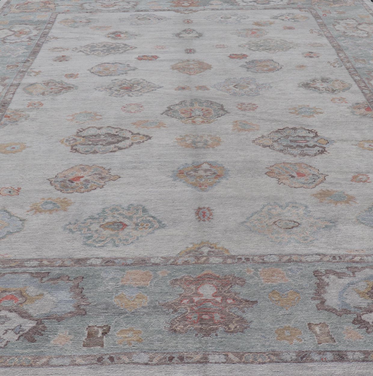 Measures: 13'5 x 21'5 Large Turkish Oushak Rug with Neutral Color Palette and All - Over Floral Design. Keivan Woven Arts / rug EN - 15203, country of origin / type: Turkey / Oushak. This hand Knotted, hand spun Oushak rug from Turkey features a... - Keivan Woven ArtsEN - 15203 - 21889Rug
