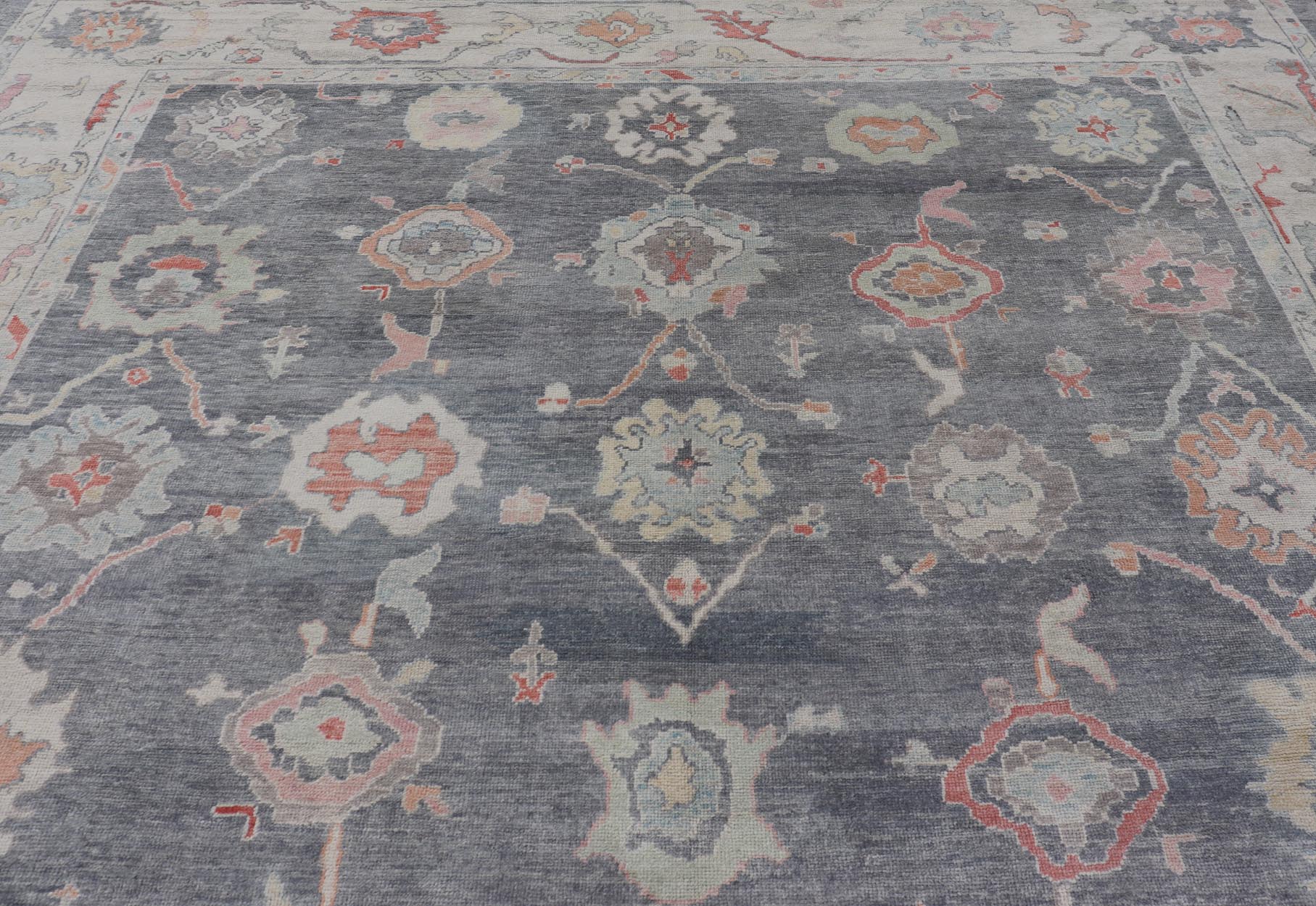 Measures: 14'5 x 18'0 Large Turkish Modern Oushak Rug in Gray and Neutrals and All - Over Design. Keivan Woven Arts / rug EN - 15205, country of origin / type: Turkey / Oushak This traditional Oushak rug from Turkey features a subdued, neutral c... - Keivan Woven ArtsEN - 15205 - 22243