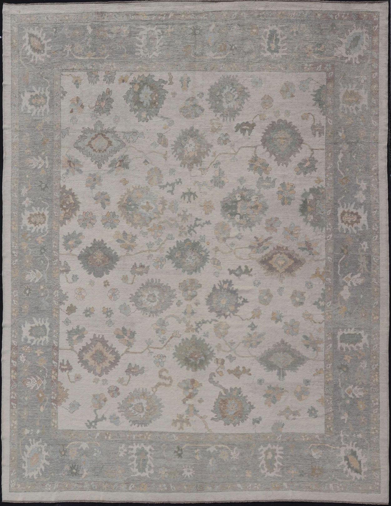 Measures: 14'6 x 18'9 Modern Turkish Oushak Rug with Neutral Color Palette and All - Over Floral Design. Keivan Woven Arts, rug EN - 15207, country of origin / type: Turkey / Oushak This large classic Oushak rug from Turkey features a subdued, n... - Keivan Woven ArtsEN - 15207 - 22872Rug