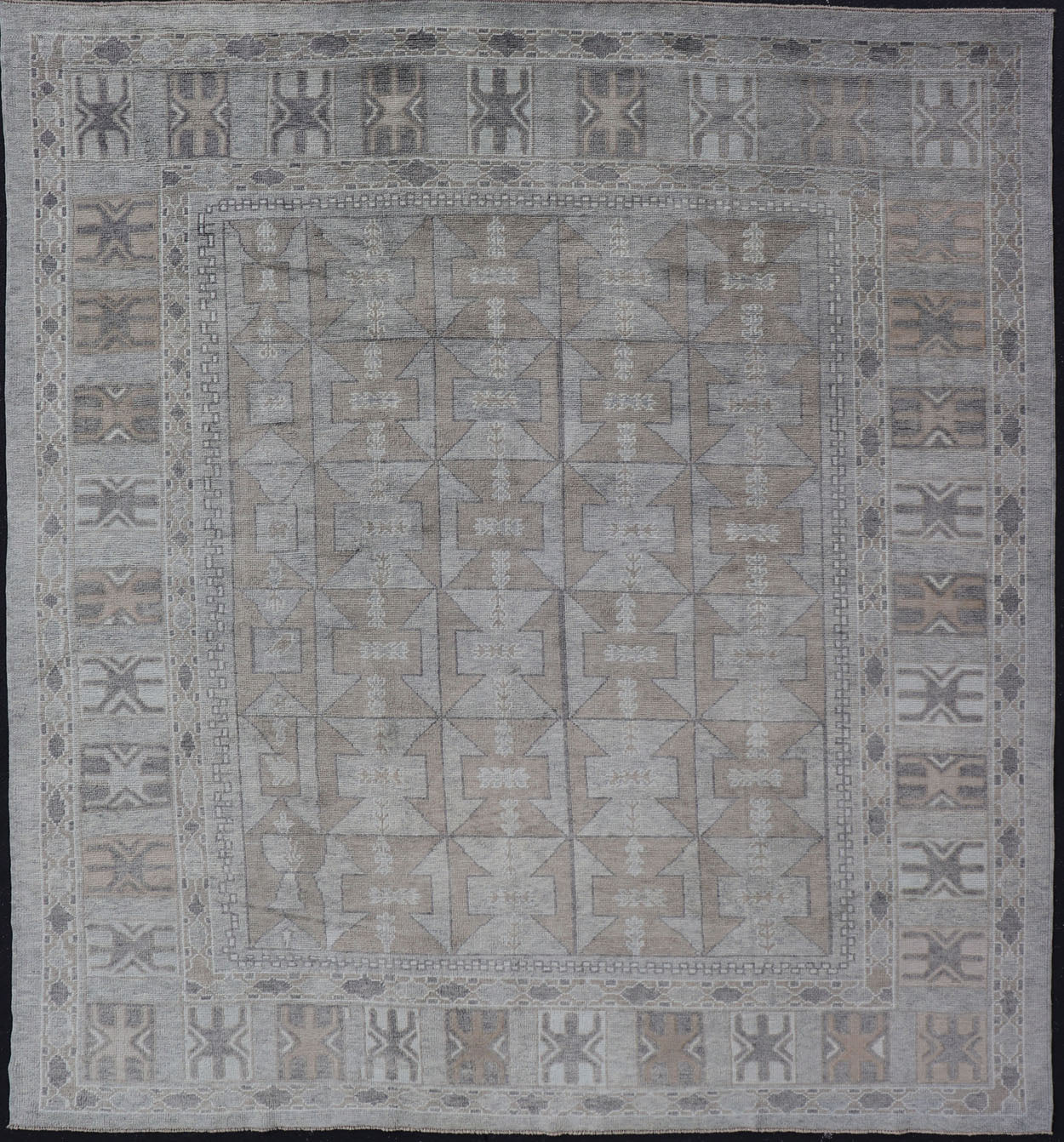 Measures: 9'3 x 10'5 Modern Turkish Oushak Rug with Shades of Gray with Tribal Design. Keivan Woven Arts / rug EN - 15211, country of origin / type: Turkey / Oushak This unique design Oushak rug from Turkey features a bold design with fun colo... - Keivan Woven ArtsEN - 15211 - 22878Rug