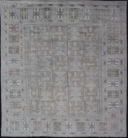 Measures: 9'3 x 10'5 Modern Turkish Oushak Rug with Shades of Gray with Tribal Design. Keivan Woven Arts / rug EN - 15211, country of origin / type: Turkey / Oushak This unique design Oushak rug from Turkey features a bold design with fun colo... - Keivan Woven ArtsEN - 15211 - 22878Rug