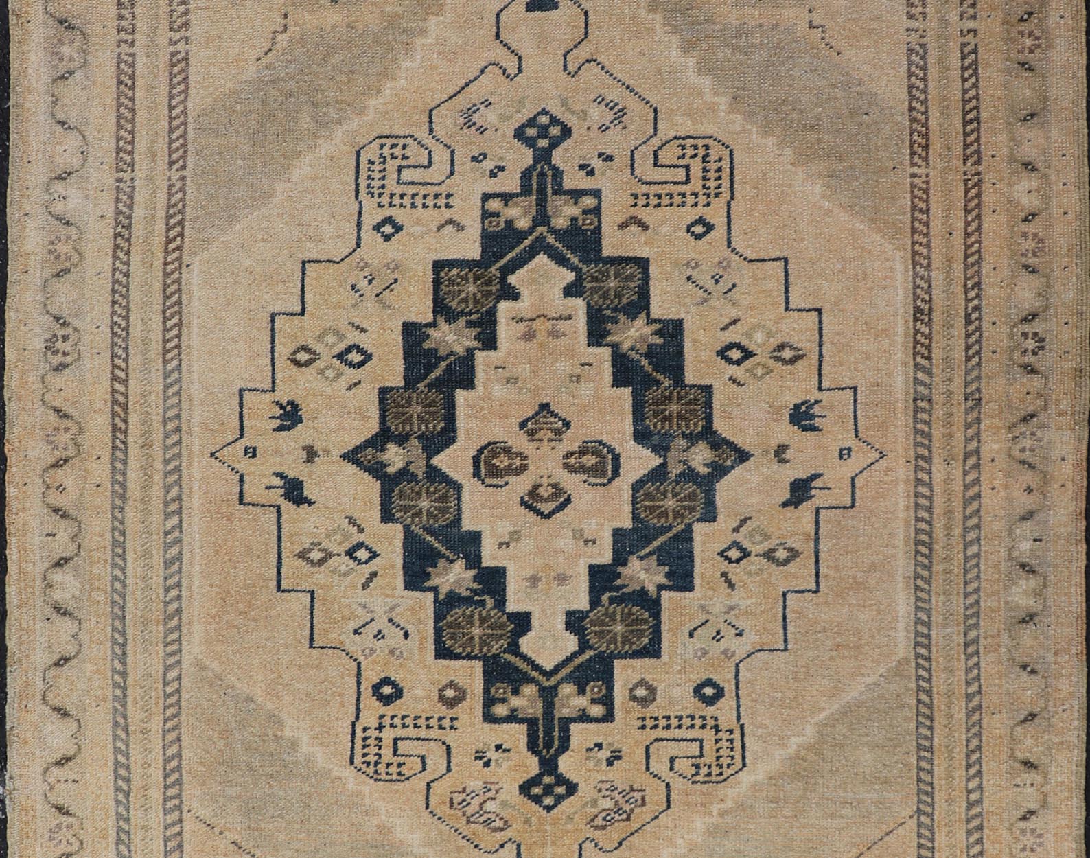 nan - Keivan Woven ArtsEN - 15323 - 26466Rug