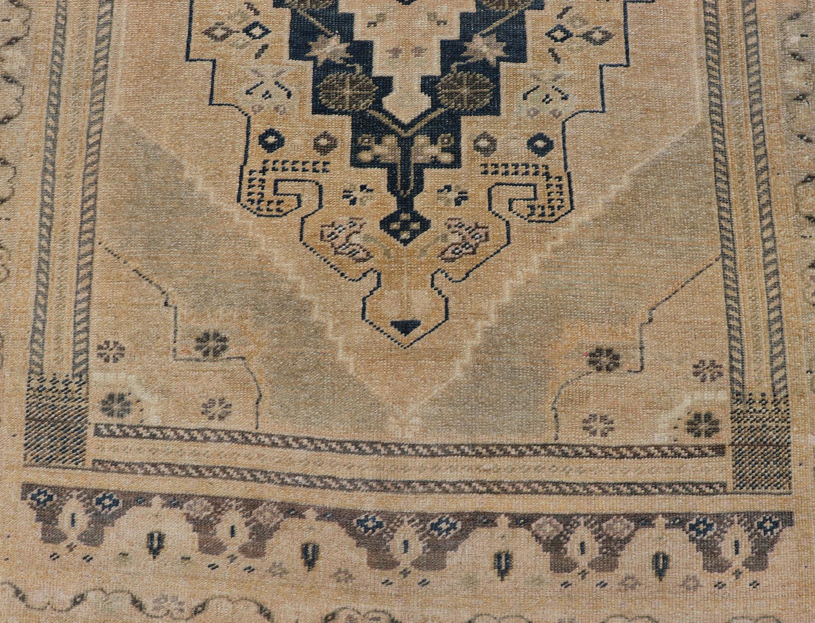 nan - Keivan Woven ArtsEN - 15323 - 26466Rug