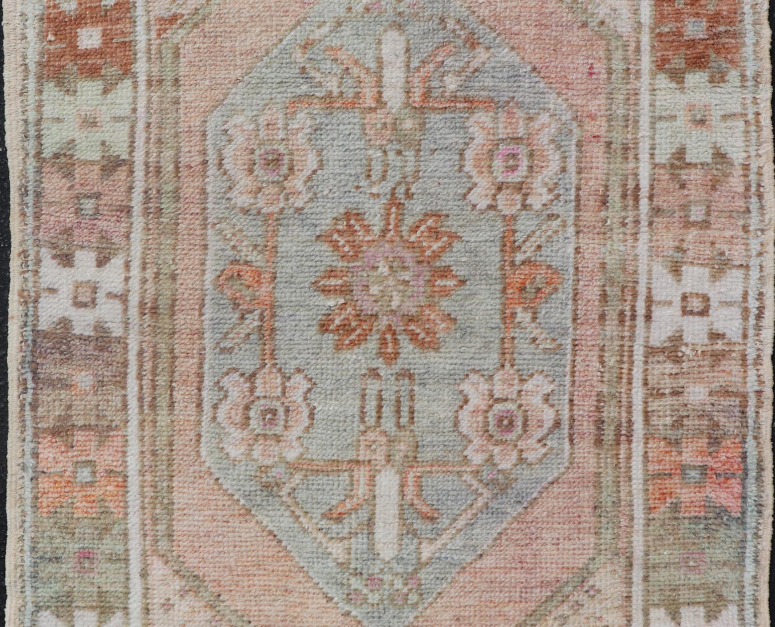 Vintage Turkish Oushak Carpet with Beautiful Floral Motifs in Tan, Camel, Orange. Keivan Woven Arts / rug EN - 15368, country of origin / type: Turkey / Oushak, circa mid - 20th century. Measures: 2'9 x 4'4 This mid - century vintage Oushak carpet fea... - Keivan Woven ArtsEN - 15368 - 23815Rug