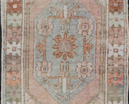 Vintage Turkish Oushak Carpet with Beautiful Floral Motifs in Tan, Camel, Orange. Keivan Woven Arts / rug EN - 15368, country of origin / type: Turkey / Oushak, circa mid - 20th century. Measures: 2'9 x 4'4 This mid - century vintage Oushak carpet fea... - Keivan Woven ArtsEN - 15368 - 23815Rug