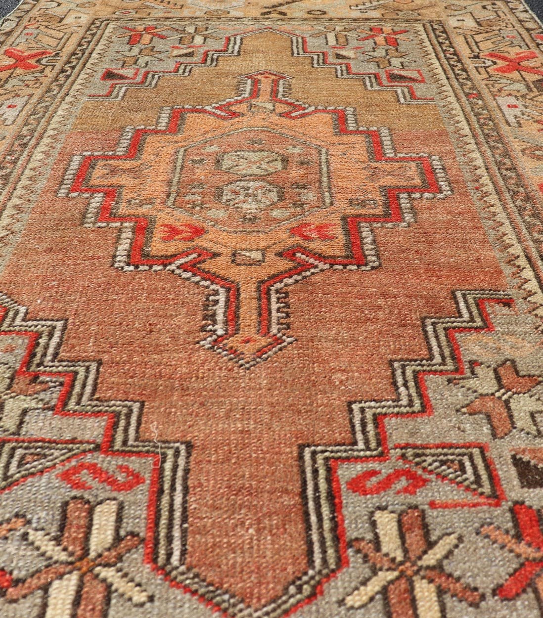 nan - Keivan Woven ArtsEN - 15576 - 26568Rug