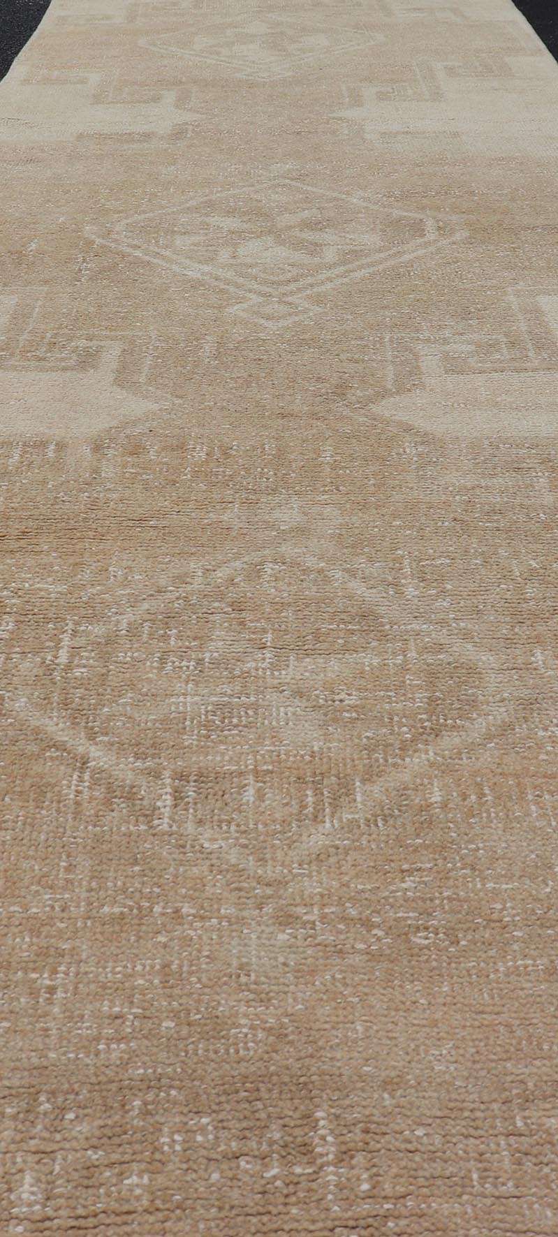 nan - Keivan Woven ArtsEN - 15864 - 26712Rug