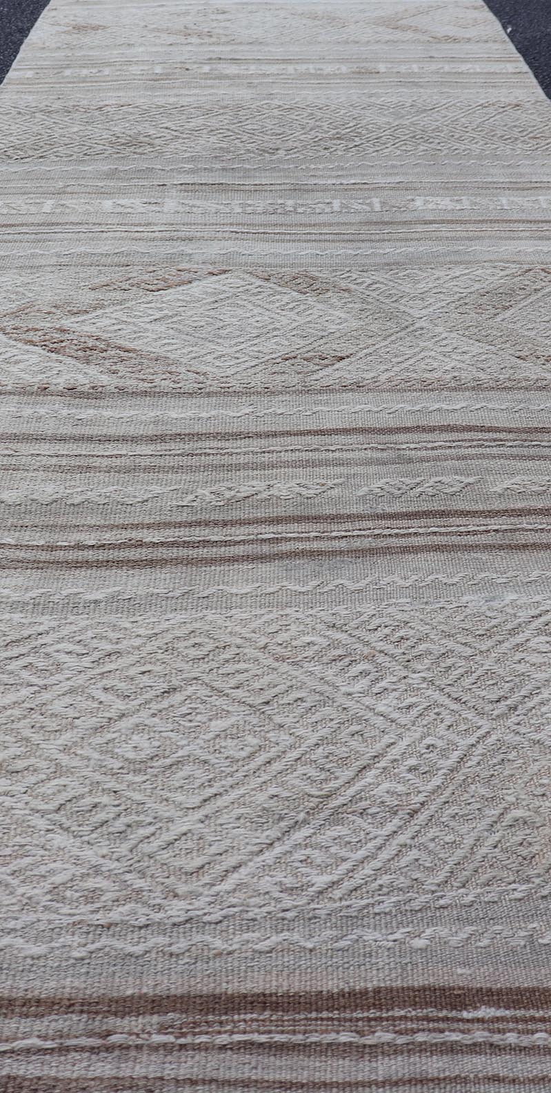 nan - Keivan Woven ArtsEN - 15874 - 25673Rug