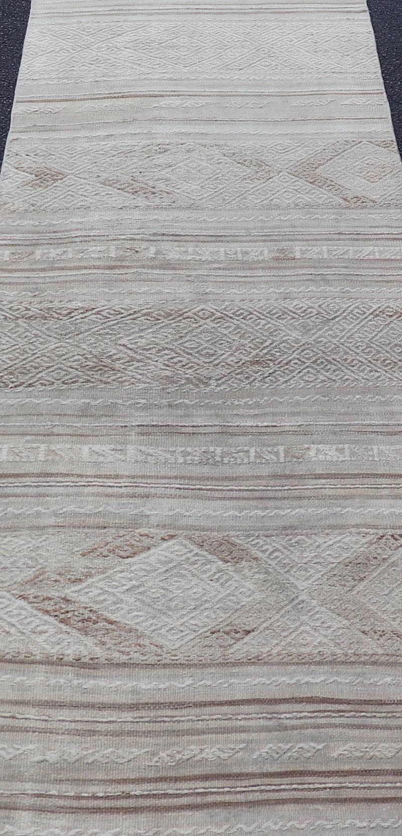 nan - Keivan Woven ArtsEN - 15874 - 25673Rug