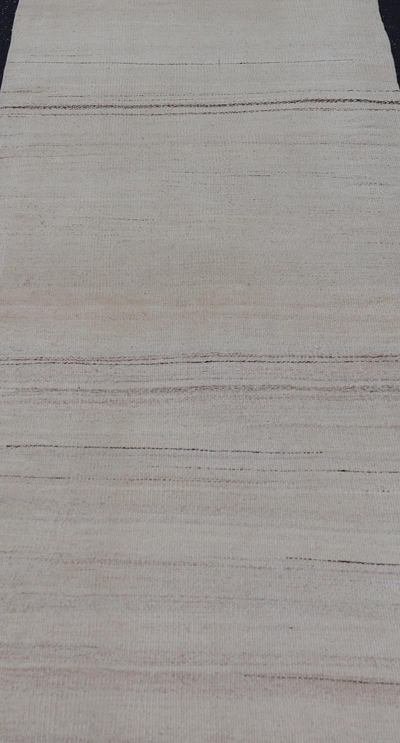 Elegant Turkish Vintage Kilim Rug in Soft Neutral Tones - Keivan Woven ArtsEN - 15881Rug