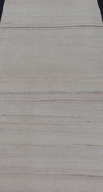 Elegant Turkish Vintage Kilim Rug in Soft Neutral Tones - Keivan Woven ArtsEN - 15881Rug