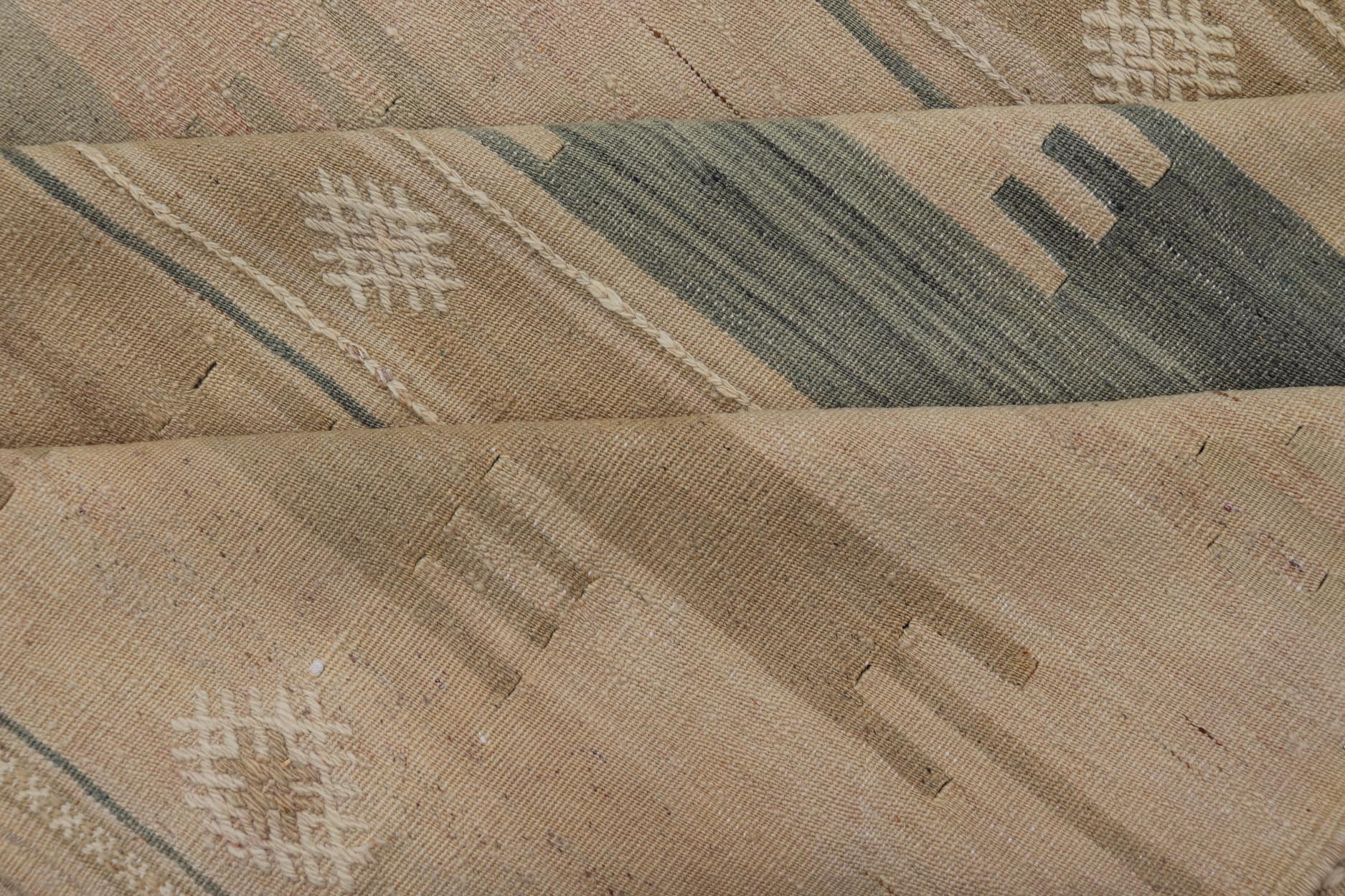 nan - Keivan Woven ArtsEN - 15888 - 26946Rug
