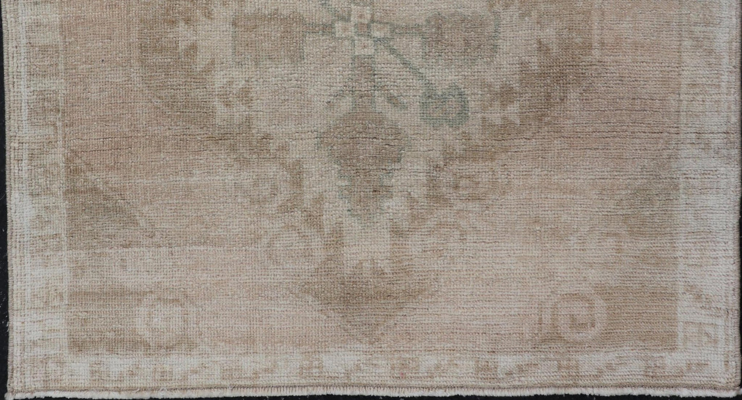 nan - Keivan Woven ArtsEN - 15894 - 26982Rug