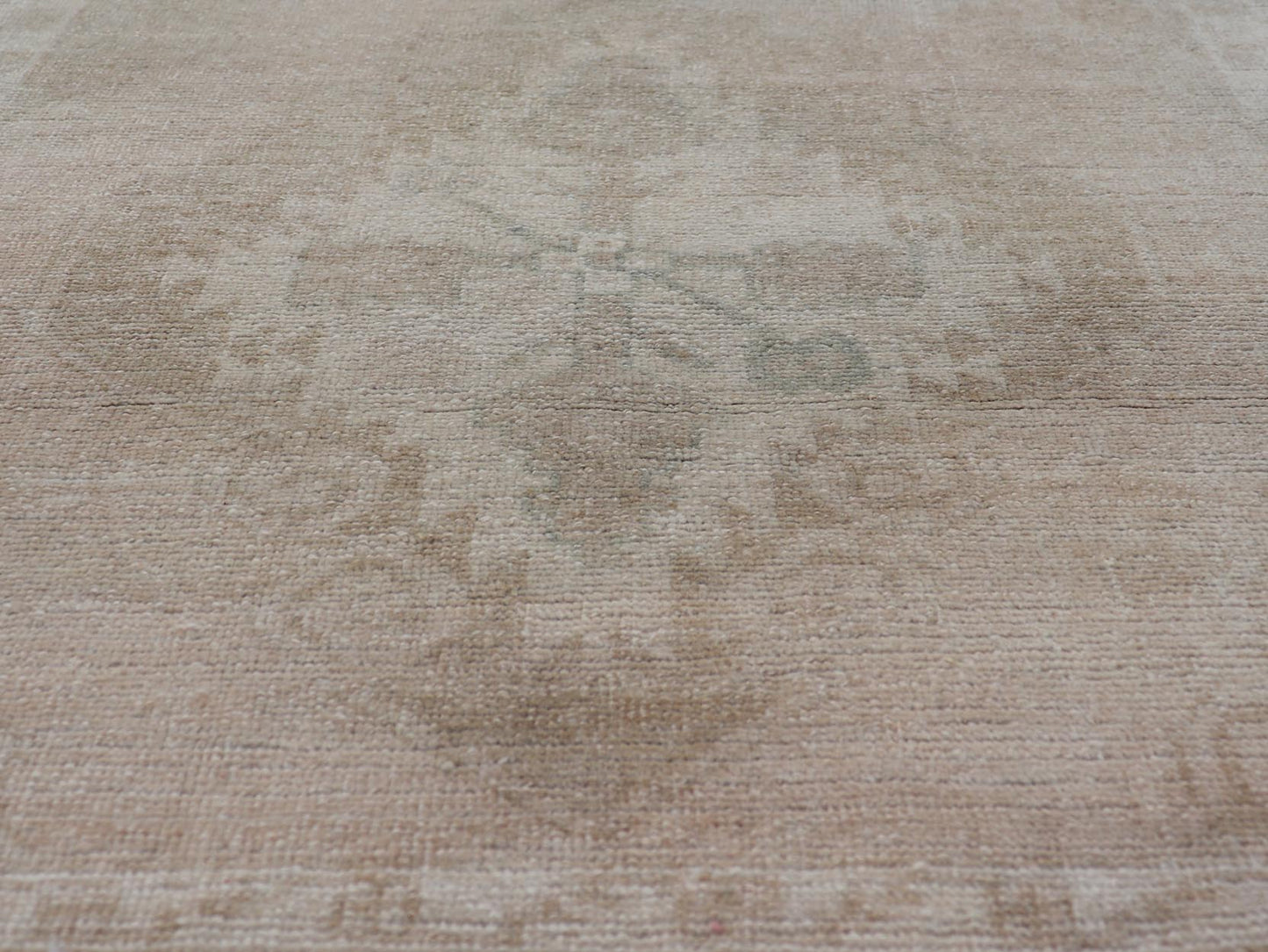 nan - Keivan Woven ArtsEN - 15894 - 26982Rug