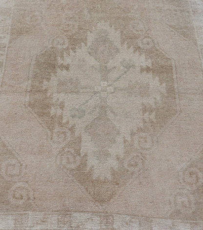 nan - Keivan Woven ArtsEN - 15896 - 26988Rug
