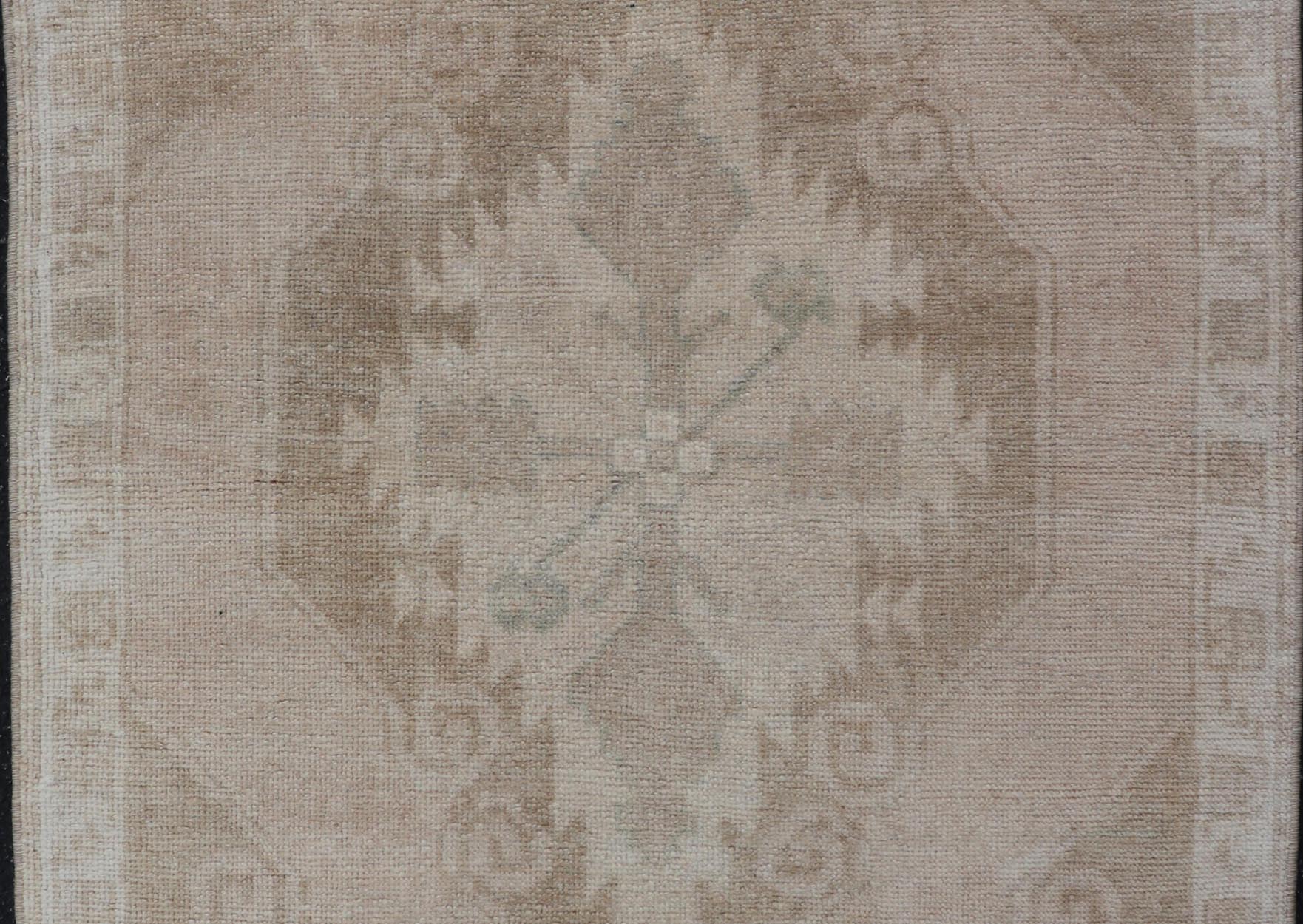 nan - Keivan Woven ArtsEN - 15896 - 26988Rug