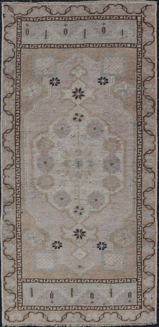 Vintage Turkish Oushak Rug with All - Over Sub - Geometric Medallion Design Keivan Woven Arts / rug EN - 15901, country of origin / type: Turkey / Oushak, circa 1950 Measures: 1'9 x 3'7 - Keivan Woven ArtsEN - 15901 - 23995Rug