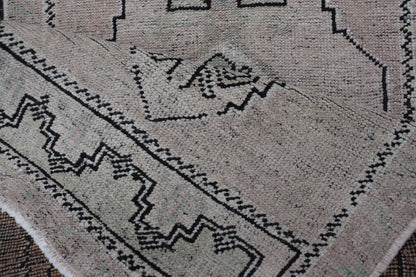 Vintage Turkish Oushak Rug with All - Over Sub - Geometric Medallion Design Keivan Woven Arts / rug EN - 15904, country of origin / type: Turkey / Oushak, circa 1950 Measures: 1'6 x 3'5 - Keivan Woven ArtsEN - 15904 - 24061Rug