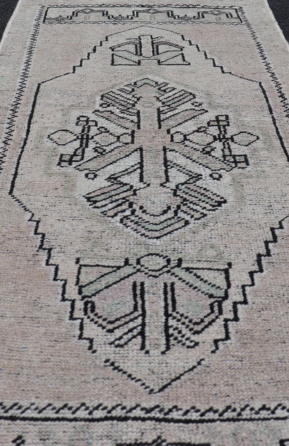 Vintage Turkish Oushak Rug with All - Over Sub - Geometric Medallion Design Keivan Woven Arts / rug EN - 15904, country of origin / type: Turkey / Oushak, circa 1950 Measures: 1'6 x 3'5 - Keivan Woven ArtsEN - 15904 - 24061Rug