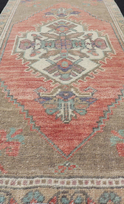 Vintage Turkish Oushak Rug with All - Over Sub - Geometric Medallion Design Keivan Woven Arts / rug EN - 15910, country of origin / type: Turkey / Oushak, circa 1950 Measures: 1'8 x 3'4 - Keivan Woven ArtsEN - 15910 - 23876Rug