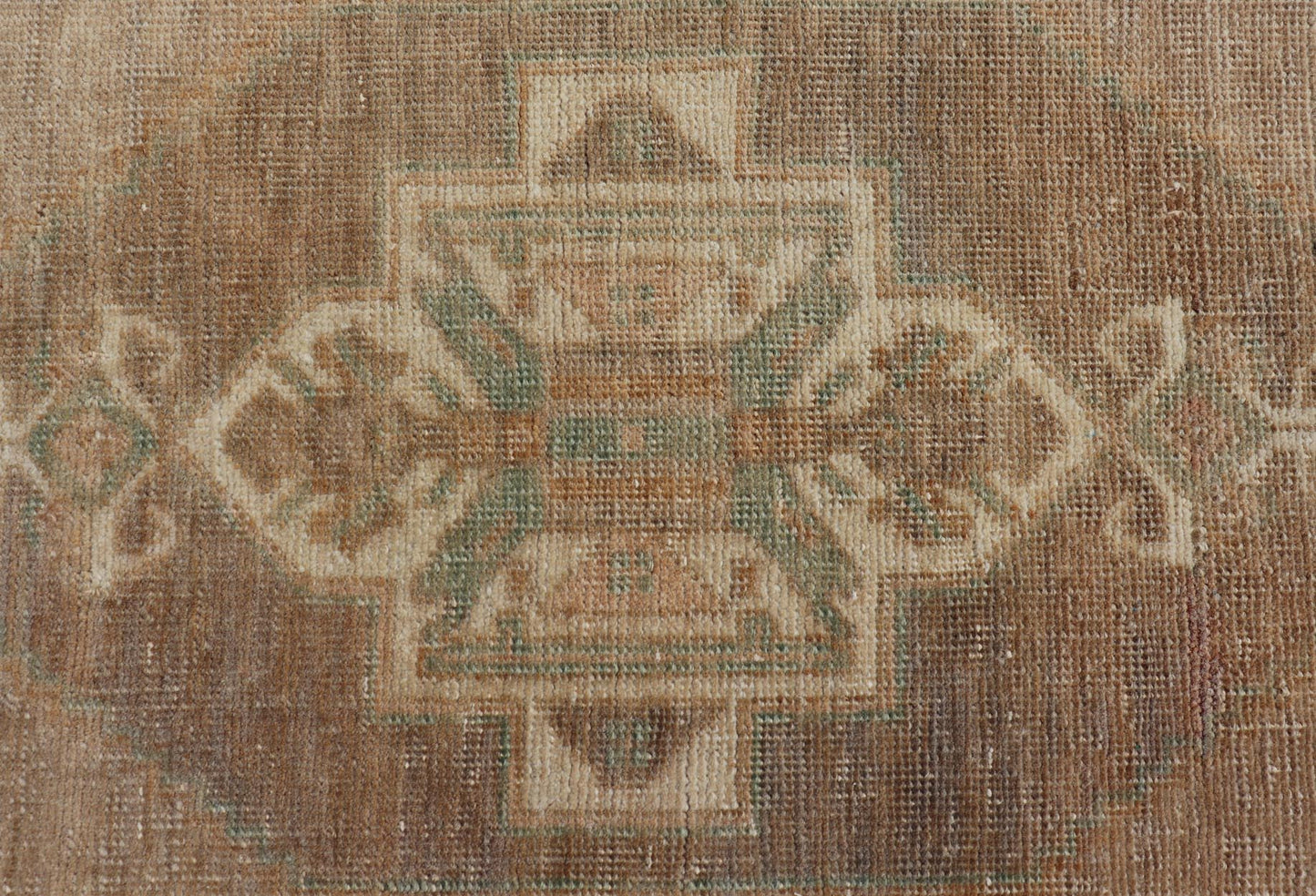 Vintage Turkish Oushak Rug with All - Over Sub - Geometric Medallion Design Keivan Woven Arts / rug EN - 15911, country of origin / type: Turkey / Oushak, circa 1950 Measures: 1'8 x 3'4 - Keivan Woven ArtsEN - 15911 - 23870Rug