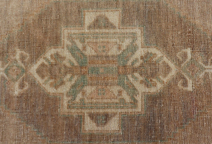 Vintage Turkish Oushak Rug with All - Over Sub - Geometric Medallion Design Keivan Woven Arts / rug EN - 15911, country of origin / type: Turkey / Oushak, circa 1950 Measures: 1'8 x 3'4 - Keivan Woven ArtsEN - 15911 - 23870Rug