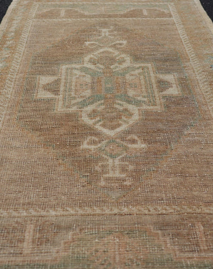 Vintage Turkish Oushak Rug with All - Over Sub - Geometric Medallion Design Keivan Woven Arts / rug EN - 15911, country of origin / type: Turkey / Oushak, circa 1950 Measures: 1'8 x 3'4 - Keivan Woven ArtsEN - 15911 - 23870Rug