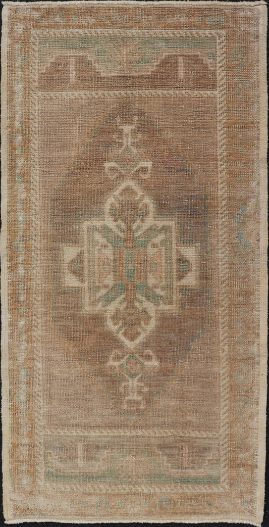 Vintage Turkish Oushak Rug with All - Over Sub - Geometric Medallion Design Keivan Woven Arts / rug EN - 15911, country of origin / type: Turkey / Oushak, circa 1950 Measures: 1'8 x 3'4 - Keivan Woven ArtsEN - 15911 - 23870Rug