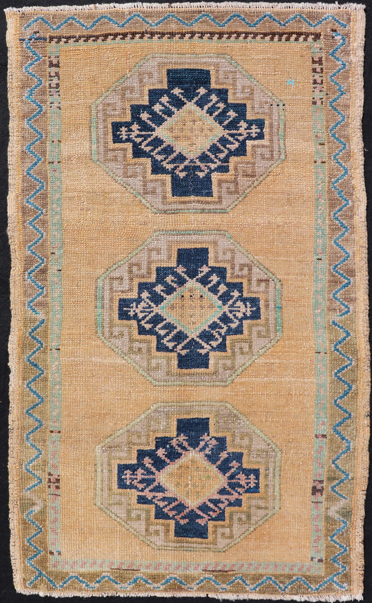 Vintage Turkish Oushak Rug with All - Over Sub - Geometric Medallion Design Keivan Woven Arts / rug EN - 15912, country of origin / type: Turkey / Oushak, circa 1950 Measures: 2'0 x 3'2 - Keivan Woven ArtsEN - 15912 - 23864Rug