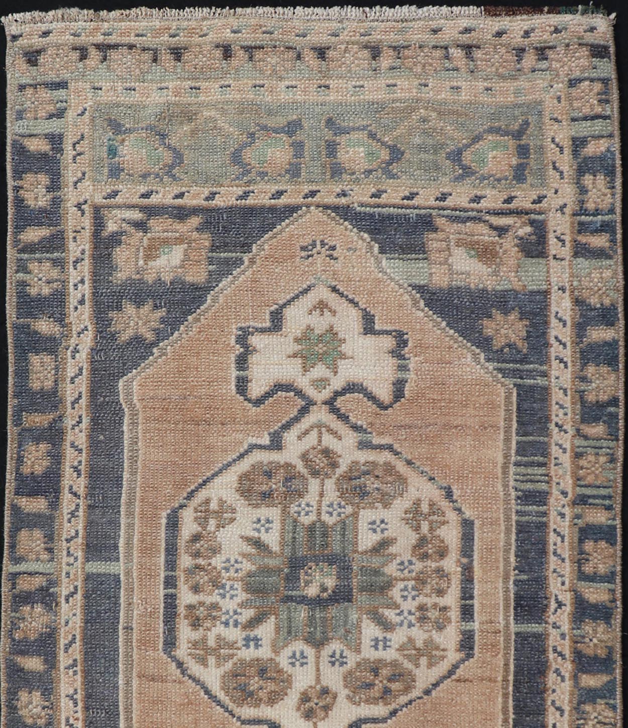 Vintage Turkish Oushak Rug with All - Over Sub - Geometric Medallion Design Keivan Woven Arts / rug EN - 15917, country of origin / type: Turkey / Oushak, circa 1950 Measures: 1'8 x 3'3 - Keivan Woven ArtsEN - 15917 - 24091Rug