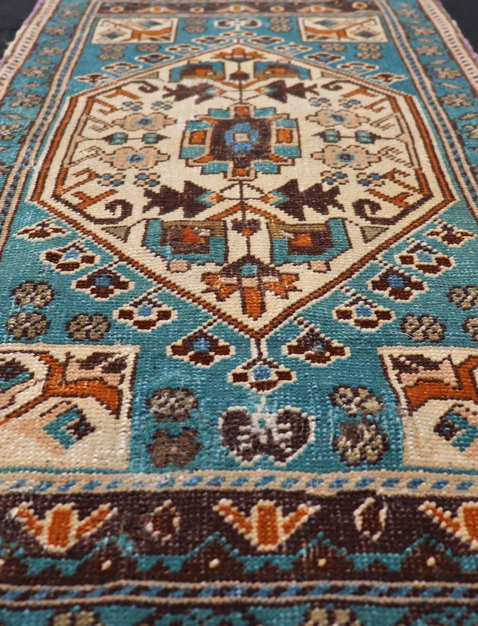 Vintage Turkish Oushak Rug in Teal Color with Geometric Medallion Design, Keivan Woven Arts / rug/ EN - 15920, country of origin / type: Turkey / Oushak, circa 1950 Measures: 1'10 x 3'6 Small Turkish small size in teal and multi colors wit... - Keivan Woven ArtsEN - 15920 - 24103Rug