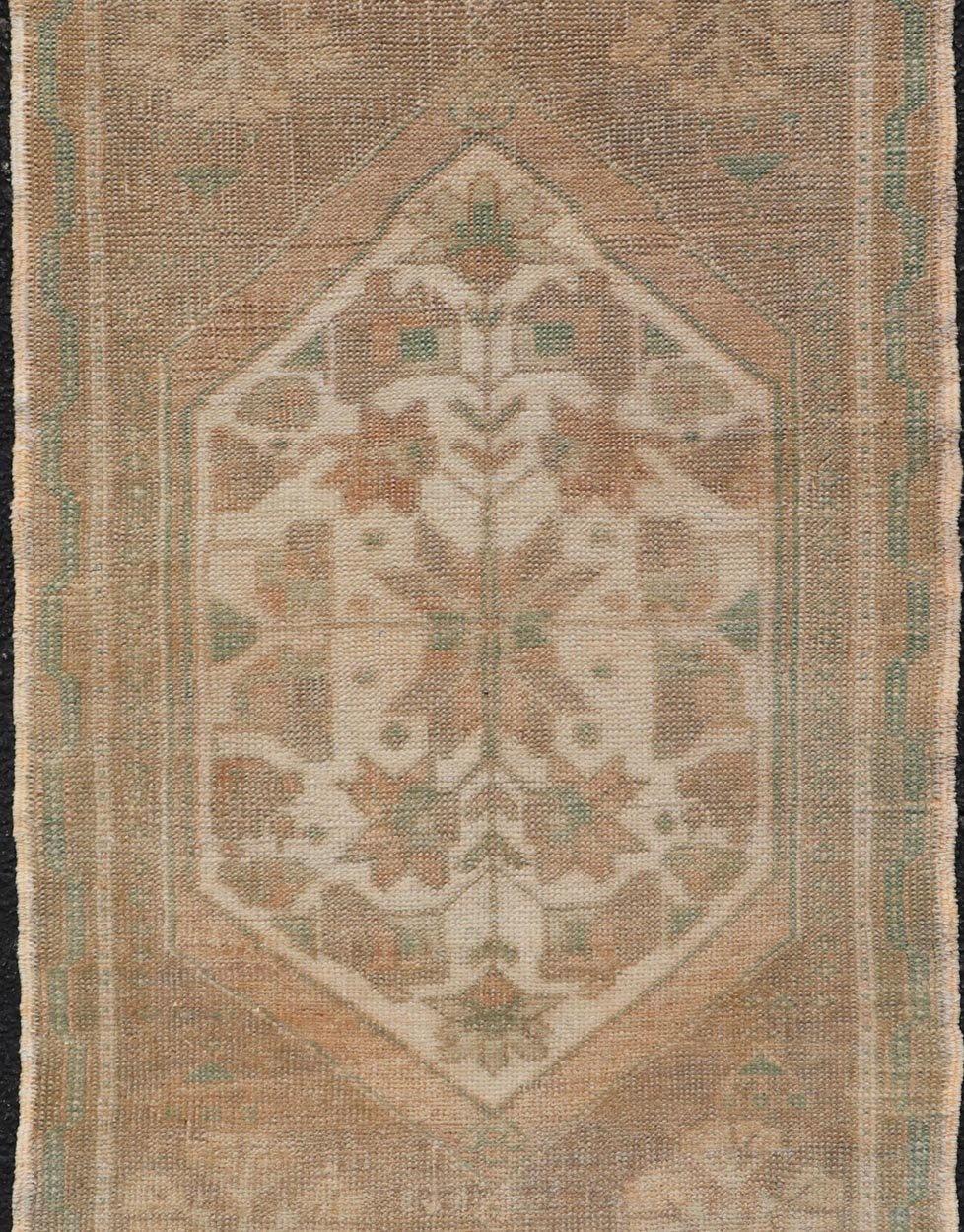 Vintage Turkish Oushak Rug with All - Over Sub - Geometric Medallion Design Keivan Woven Arts / rug EN - 15921, country of origin / type: Turkey / Oushak, circa 1950 Measures: 1'10 x 4'0 - Keivan Woven ArtsEN - 15921 - 24109Rug