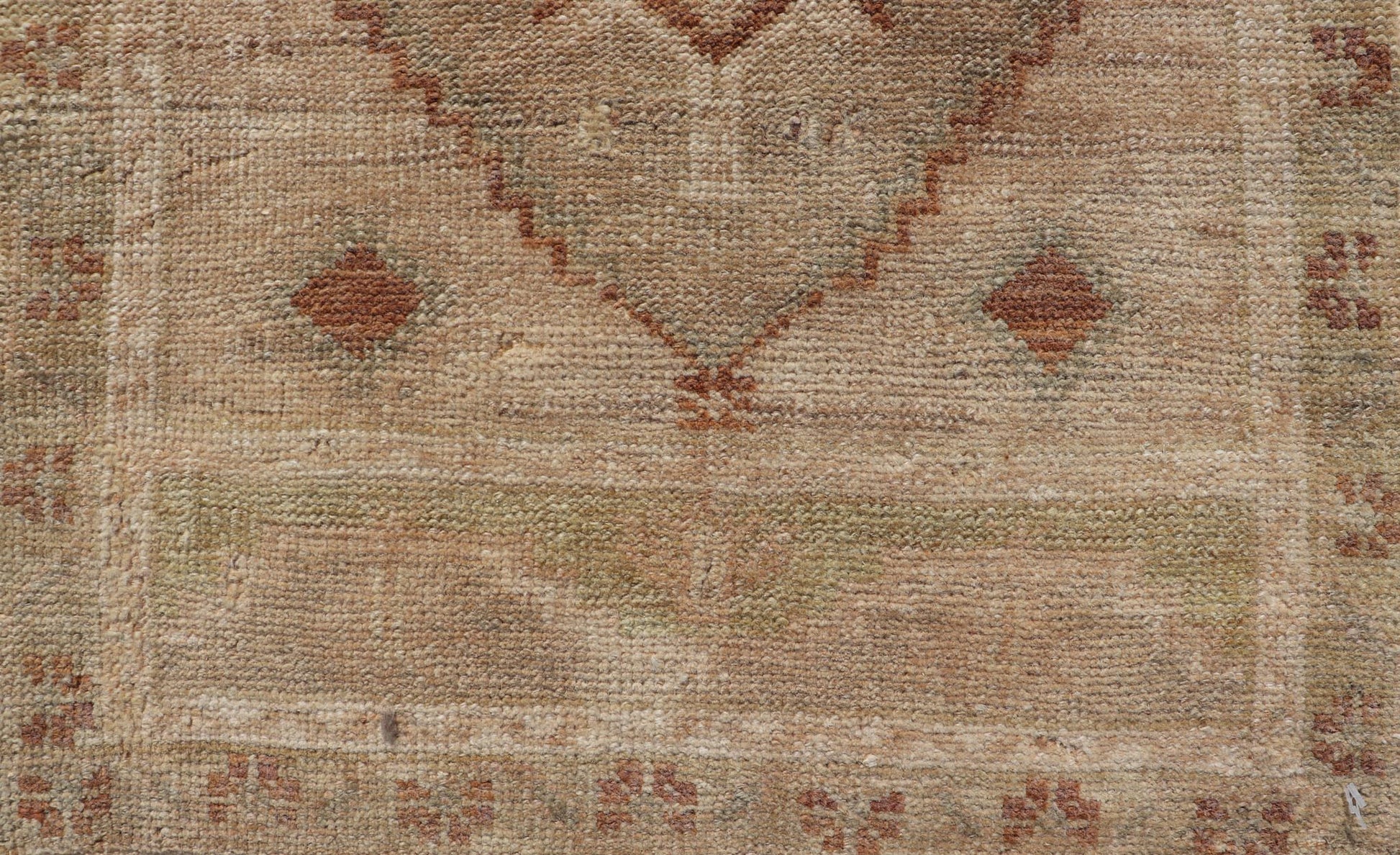 Vintage Turkish Oushak Rug with All - Over Sub - Geometric Medallion Design Keivan Woven Arts / rug EN - 15924, country of origin / type: Turkey / Oushak, circa 1950 Measures: 1'7 x 3'4 - Keivan Woven ArtsEN - 15924 - 24127Rug