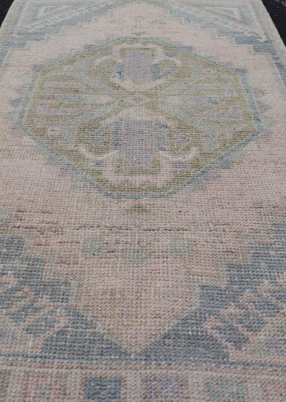 Vintage Turkish Oushak Rug with All - Over Sub - Geometric Medallion Design Keivan Woven Arts / rug EN - 15926, country of origin / type: Turkey / Oushak, circa 1950 Measures: 1'8 x 3'4 - Keivan Woven ArtsEN - 15926 - 24139Rug