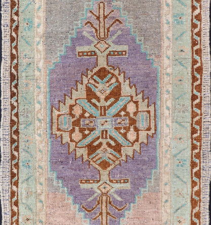 Vintage Turkish Oushak Rug with All - Over Sub - Geometric Medallion Design Vintage Turkish Oushak Rug with All - Over Sub - Geometric Medallion Design Keivan Woven Arts / rug EN - 15929, country of origin / type: Turkey / Oushak, circa 1950, Turkish Ous... - Keivan Woven ArtsEN - 15929 - 24151Rug