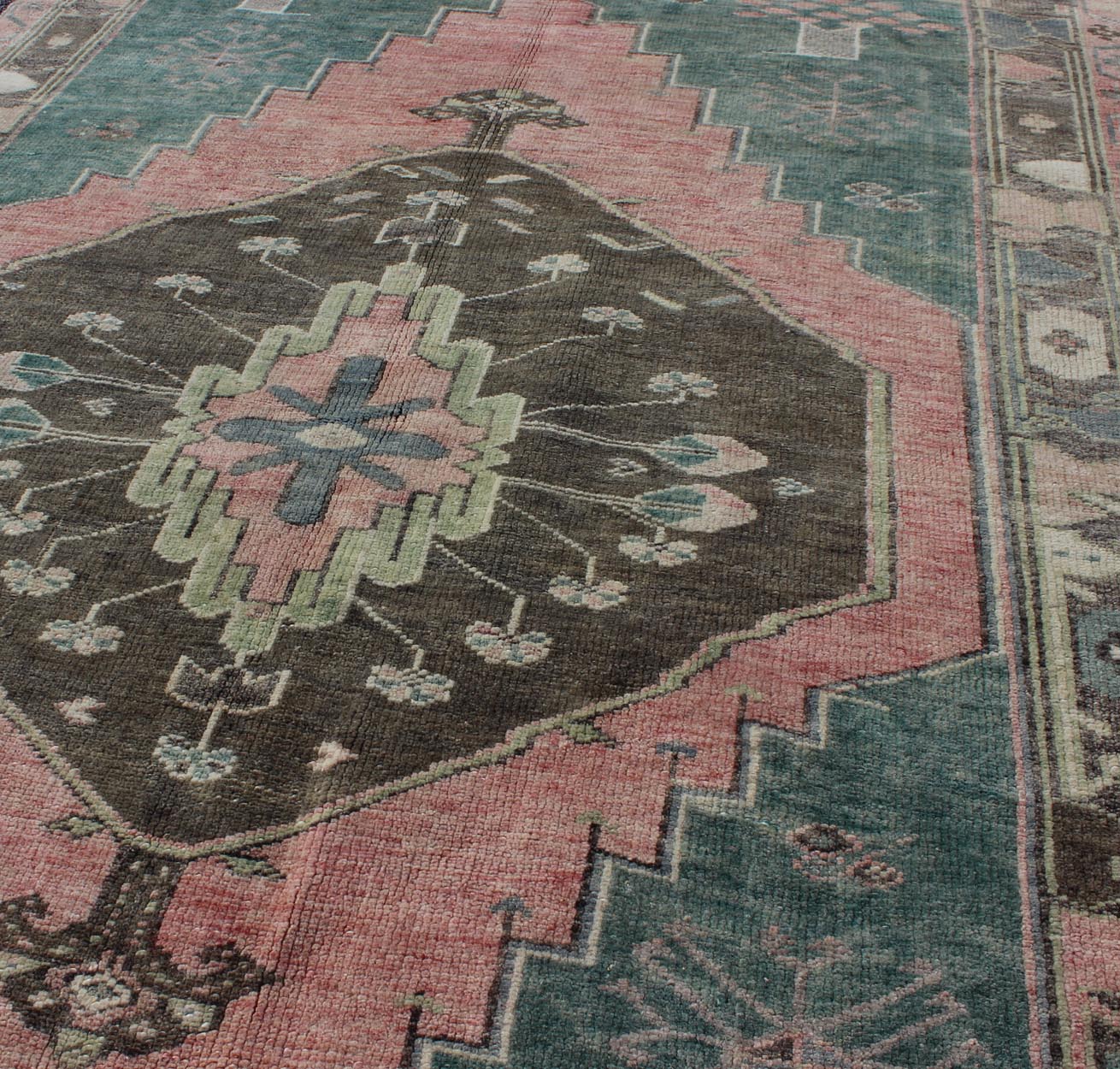 Teal, Brown & Salmon - Colored Vintage Turkish Oushak Rug With Geometric Medallion. Oushak rug vintage from Turkey with medallion and geometric design in teal and salmon, Keivan Woven Arts, rug#EN - 165217, country of origin / type: Turkey / Oushak... - Keivan Woven ArtsEN - 165217 - 9430Rug
