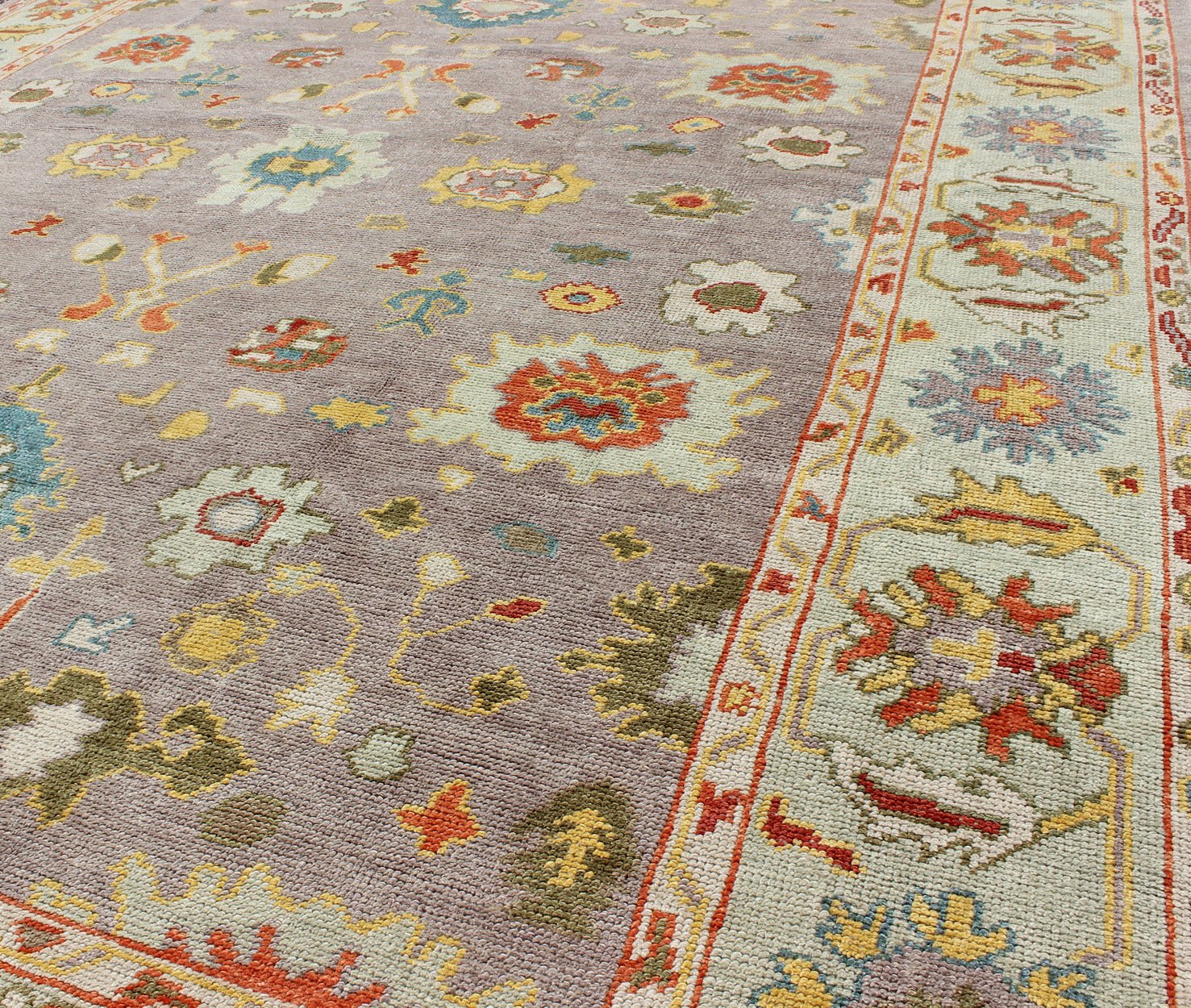 Turkish Oushak All - Over Flower Design. Colorful Turkish Oushak Rug with All - Over Flower Design in Lavender, Light Green Beautiful Turkish Oushak rug with colorful palette and all - over flower design, Keivan Woven Arts/rug en - 165630, country of or... - Keivan Woven ArtsEN - 165630 - 9040Rug