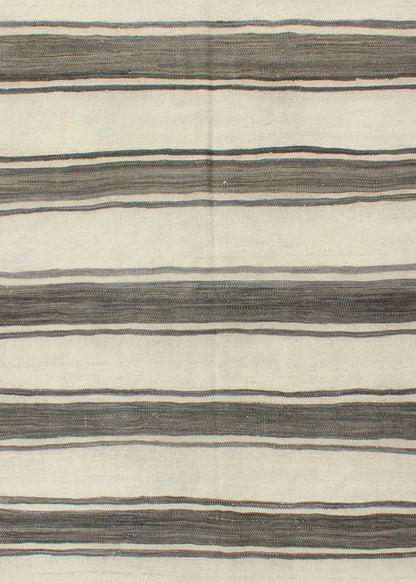 Vintage Turkish Kilim Rug with Horizontal Gray Stripes and a Modern Design kwarugs kilim Modern design vintage Turkish Kilim rug in cream with horizontal gray stripes, rug en - 165668, country of origin / type: Turkey / Kilim, circa mid - 20th centu... - Keivan Woven ArtsEN - 165668 - 9068Rug