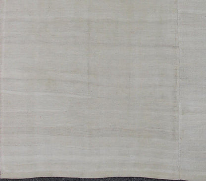Square - Sized Mid - Century Turkish Kilim Rug with Subtle Variegated Cream Design Variegated Gray Subtle Design Square - Sized Vintage Kilim Rug from Turkey, rug en - 165669, country of origin / type: Turkey / Kilim, circa 1950 Featuring a subt... - Keivan Woven ArtsEN - 165669 - 9462Rug